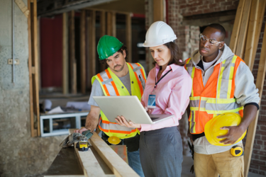 construction worker using ap